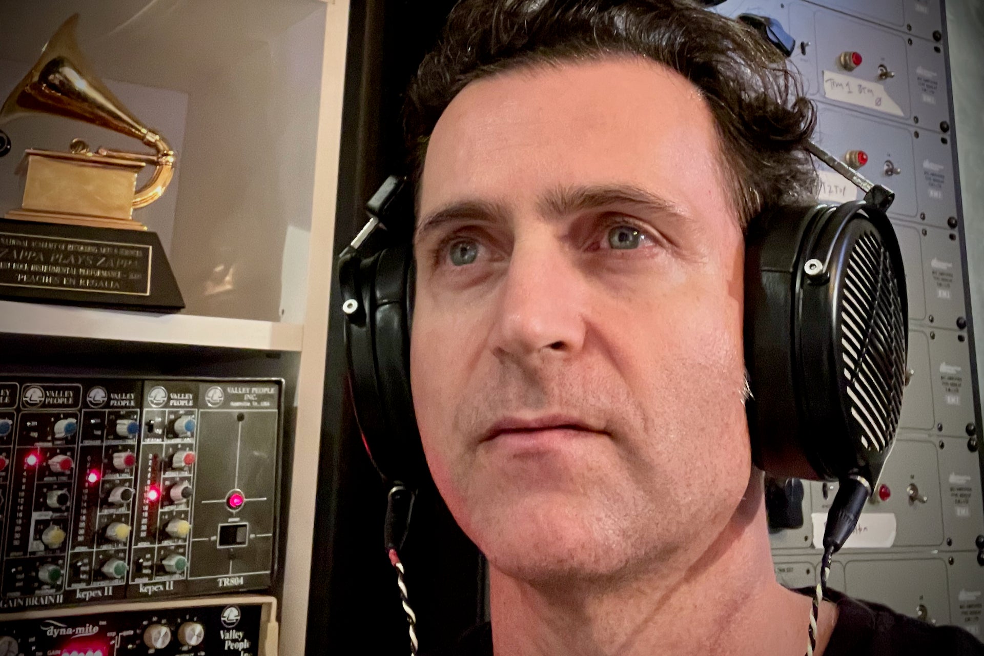 Audeze talks to musician, composer and engineer Dweezil Zappa