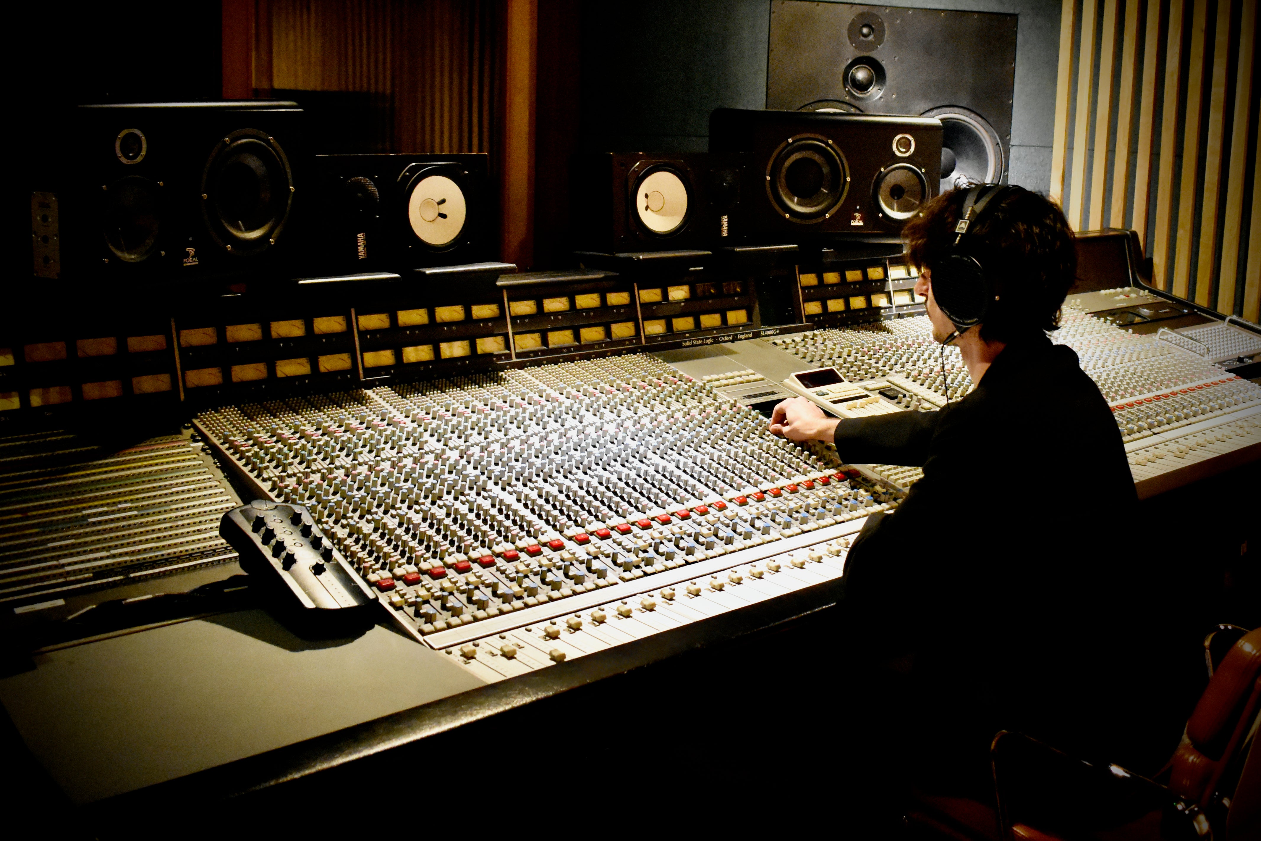 Audeze talks to audio engineer William Wheeliemix Robertson pic