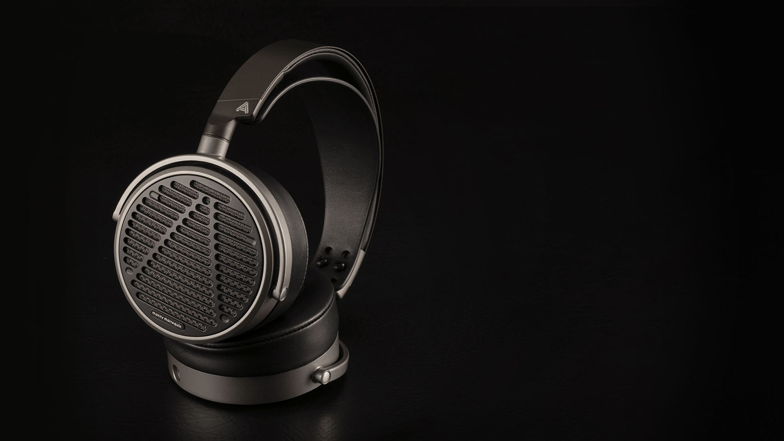 MM-100 Professional Headphones
