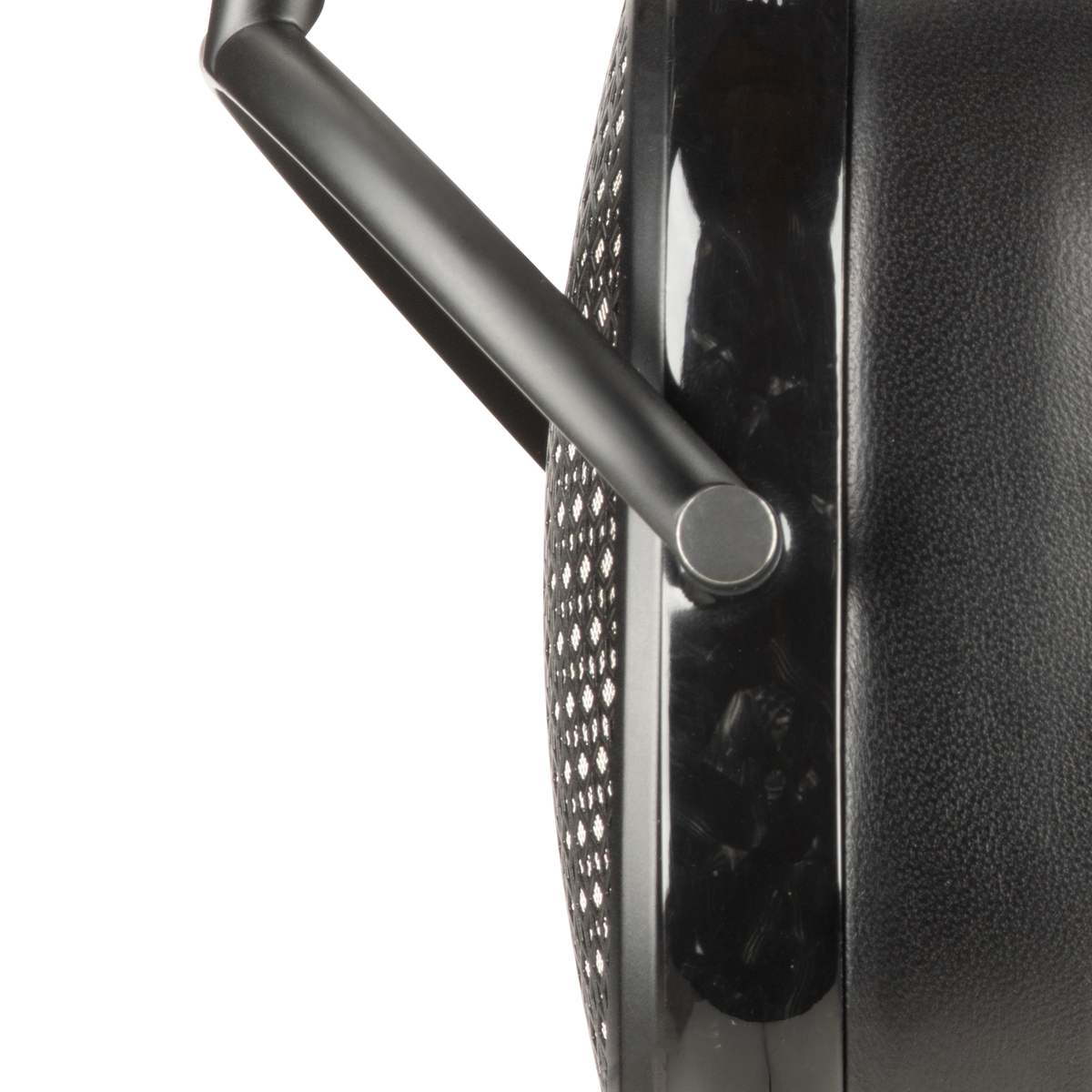 CRBN electrostatic yoke closeup